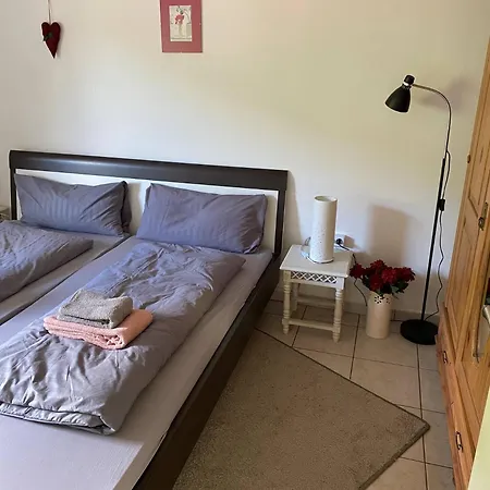 Апартаменты Eschbach Hof 2 Am Nuerburgring